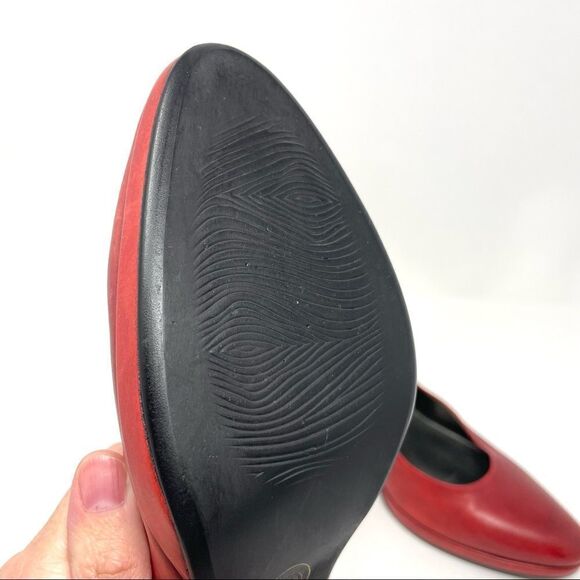 MARIPE Red Leather Pumps Size 40 - Picture 6 of 11